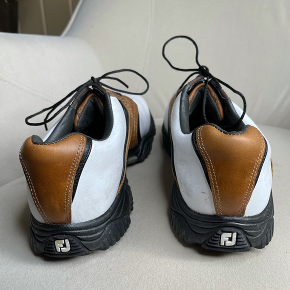 Footjoy FJ Contour Mens Golf Shoes Cleats Sz 8.5 - Picture 4 of 5